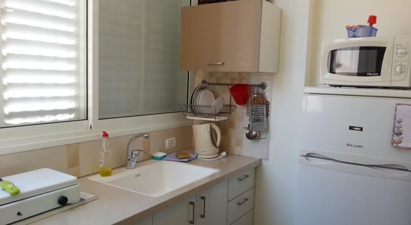 Apartments Petah Tiqwa - Bar Kochva Street Petach Tikva Стая снимка
