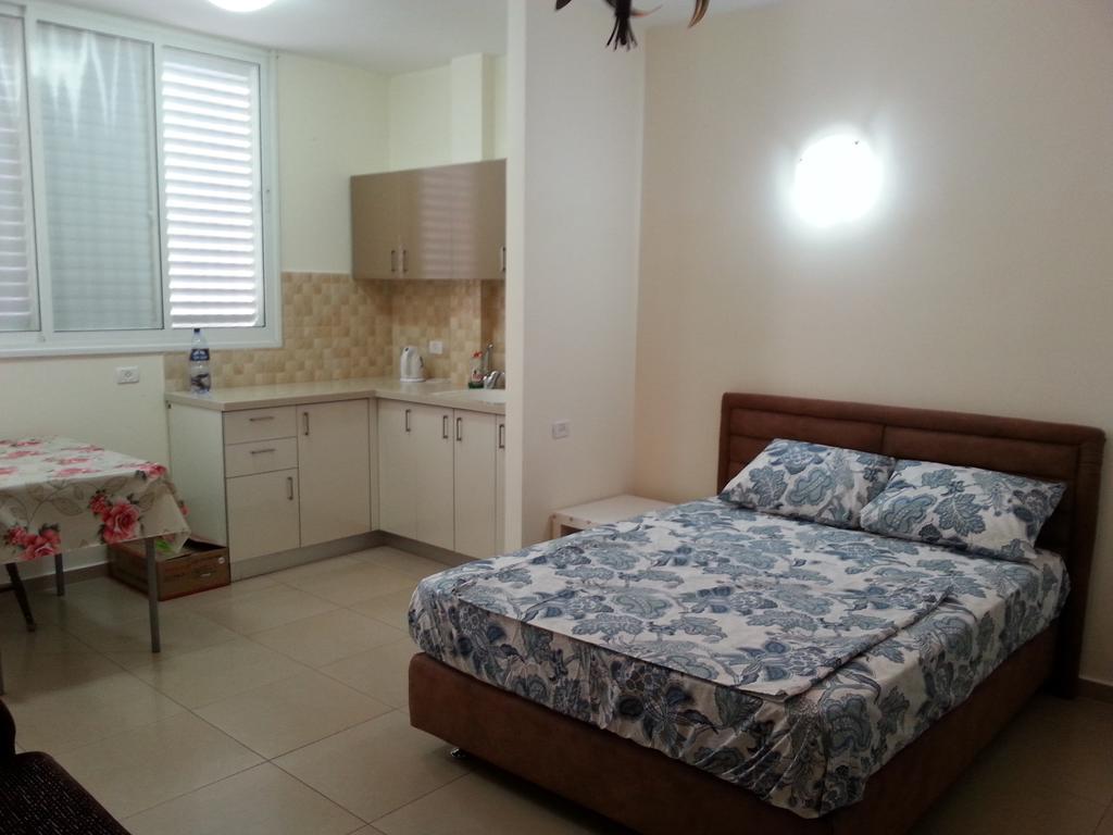 Apartments Petah Tiqwa - Bar Kochva Street Petach Tikva Екстериор снимка